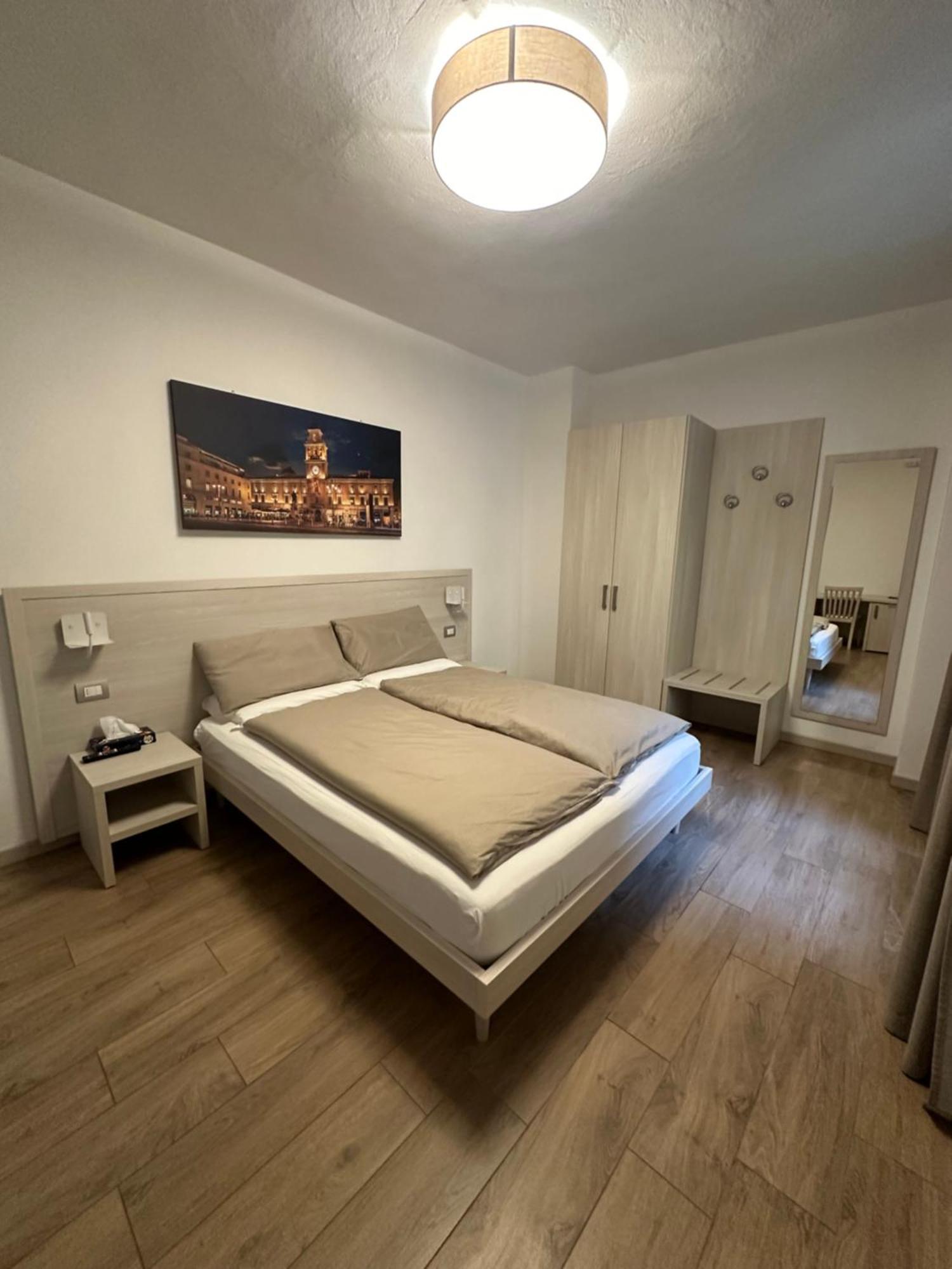 Residenza Pezzani Hotel Parma Kültér fotó