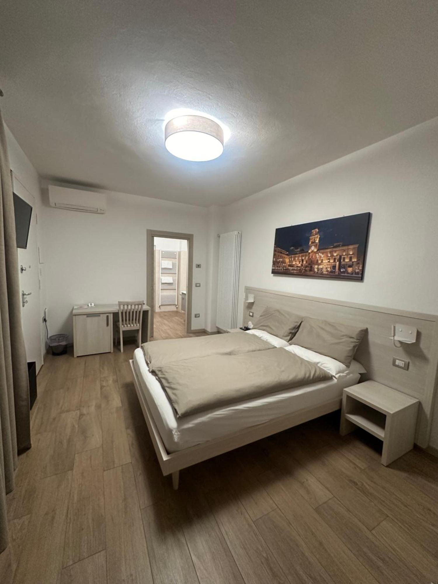 Residenza Pezzani Hotel Parma Kültér fotó
