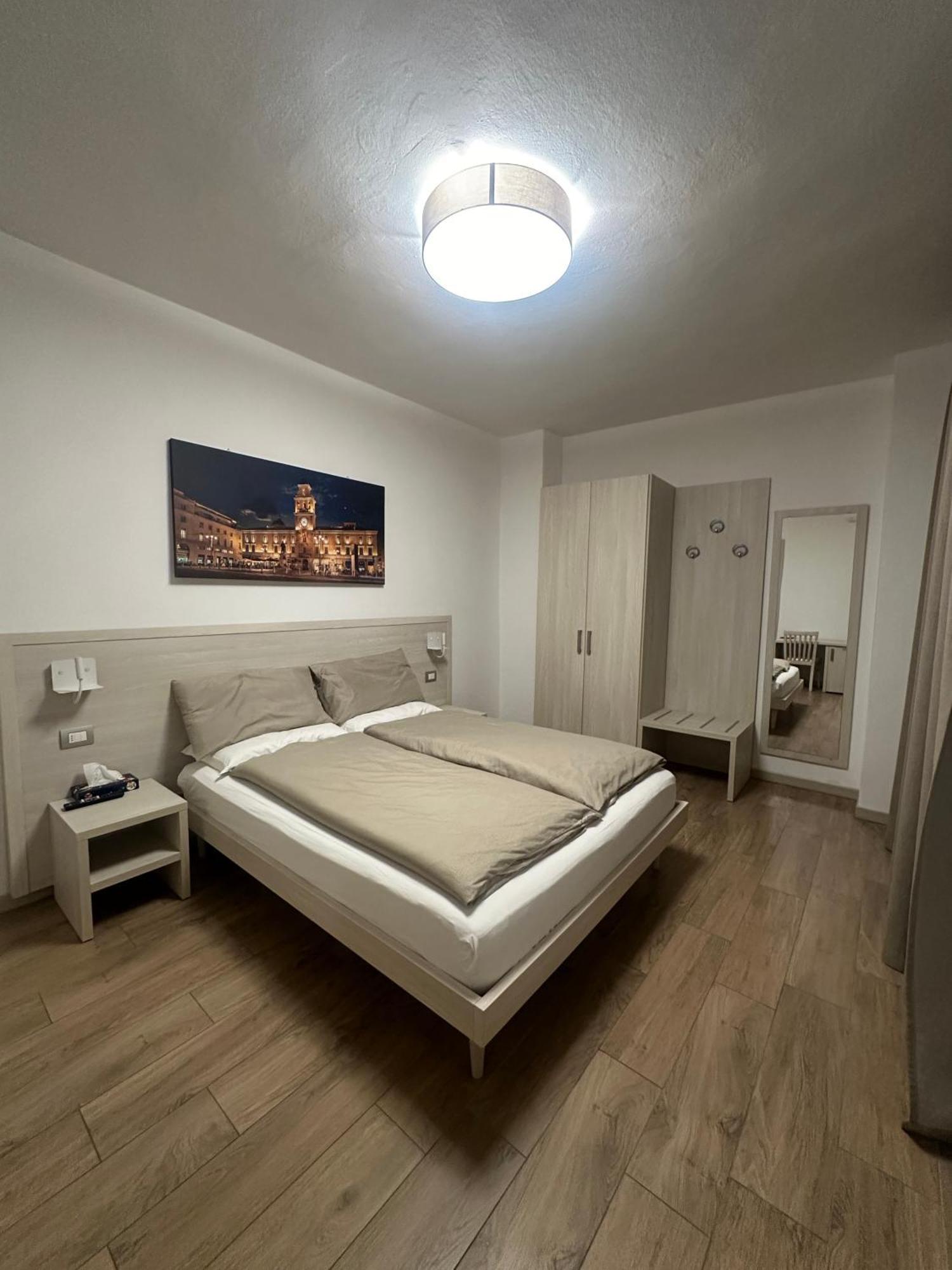 Residenza Pezzani Hotel Parma Kültér fotó